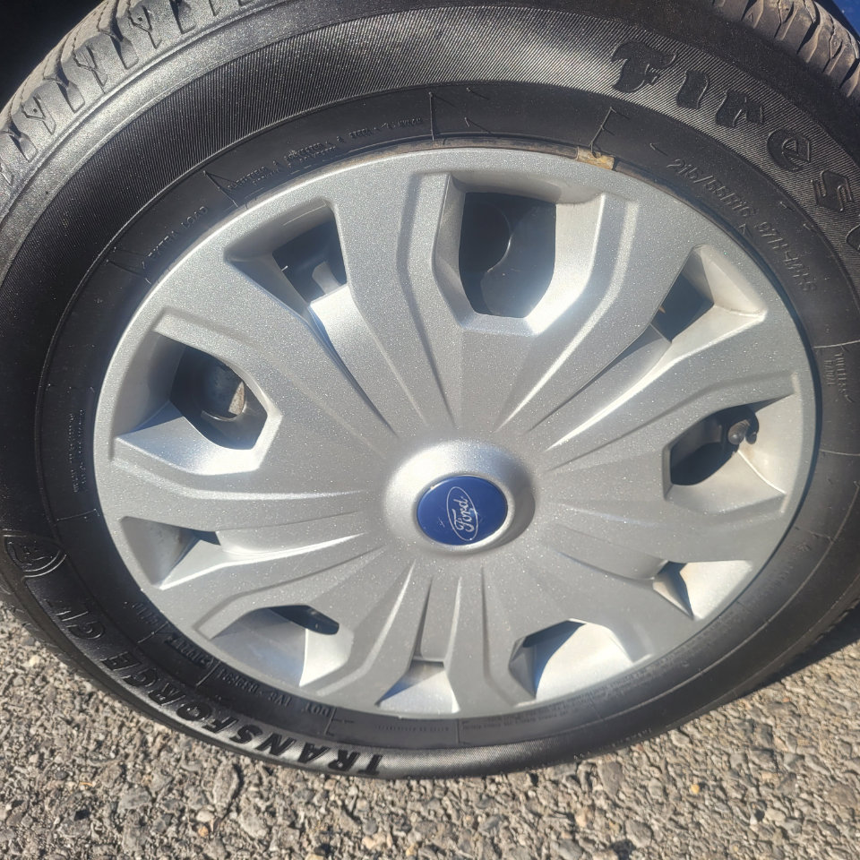 Used 2021 Ford Transit Connect XLT image 44