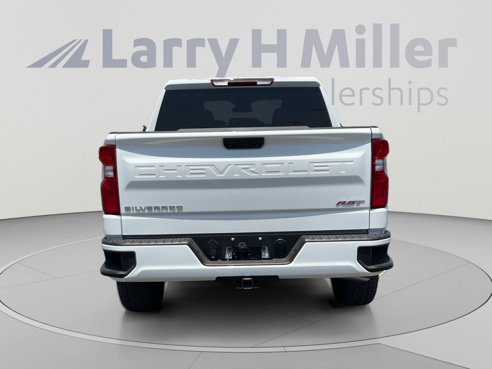 Used 2026 Chevrolet Silverado 1500 RST w/ RST Select Package AWD/4WD image 4