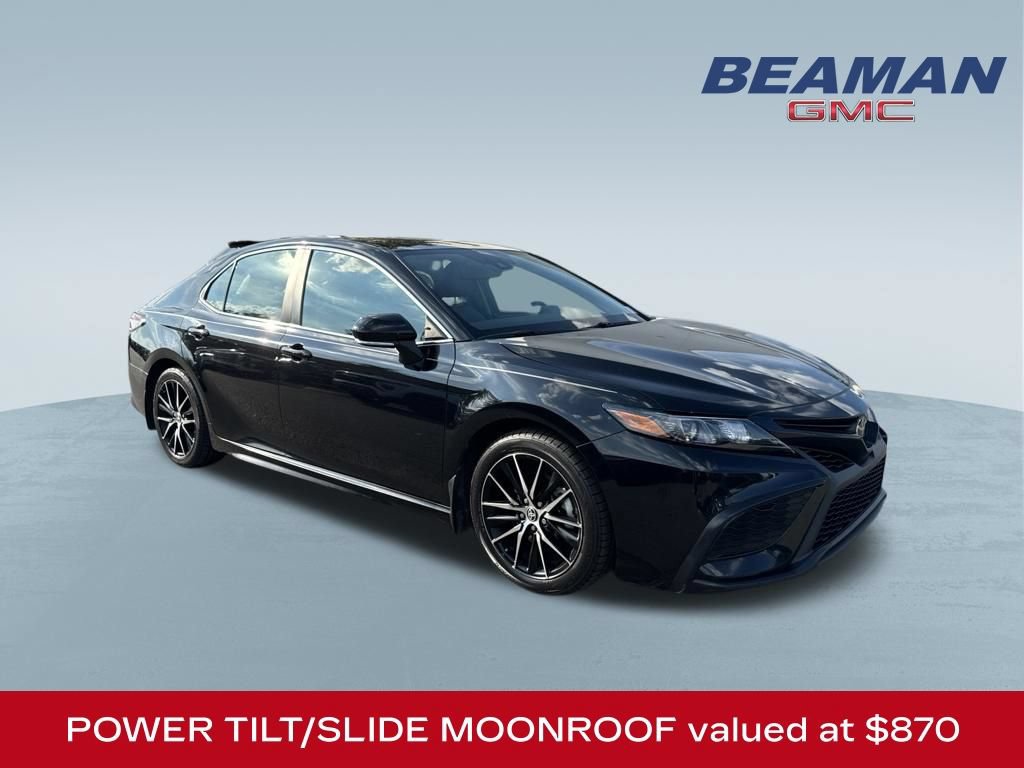 Used 2024 Toyota Camry SE w/ Convenience Package FWD image 1