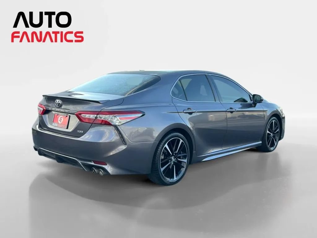 Used 2018 Toyota Camry XSE FWD image 5