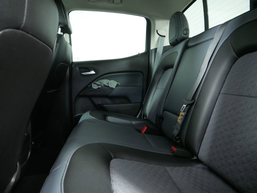 Used 2016 Chevrolet Colorado Z71 AWD/4WD image 16