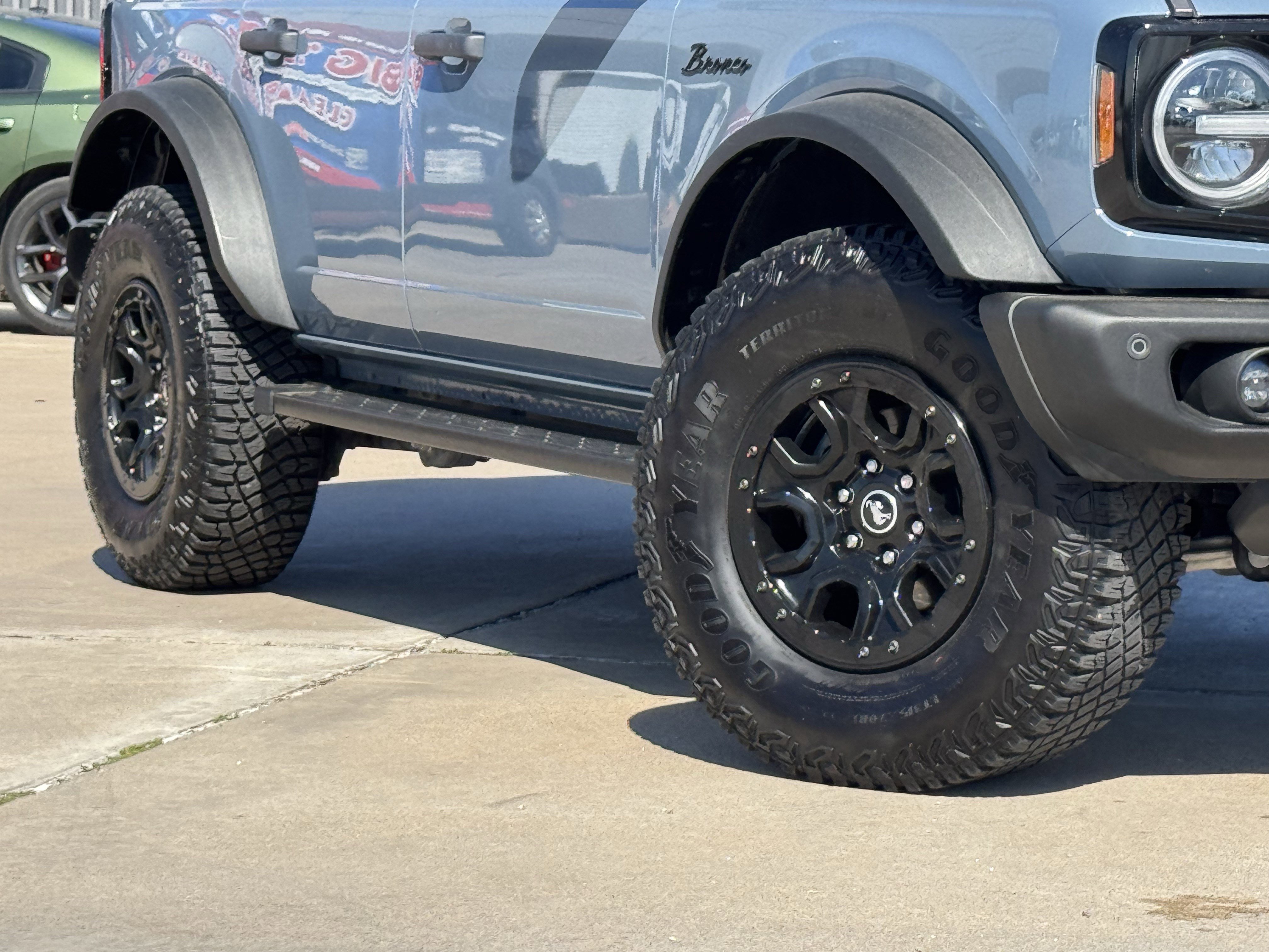 Used 2023 Ford Bronco Wildtrak image 13