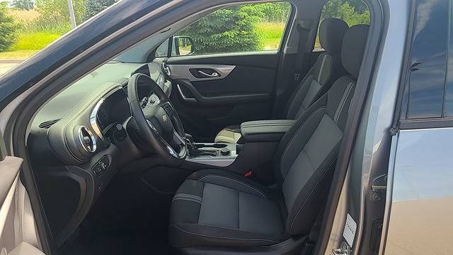 Used 2025 Chevrolet Blazer LT AWD/4WD image 8