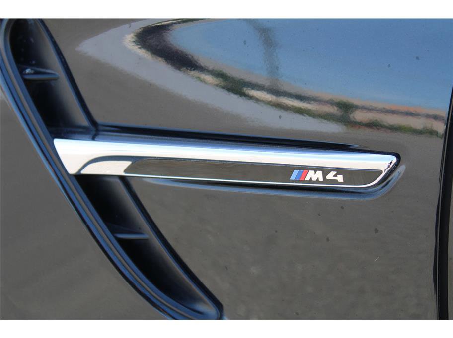 Used 2015 BMW M4 Coupe w/ Executive Package RWD image 33