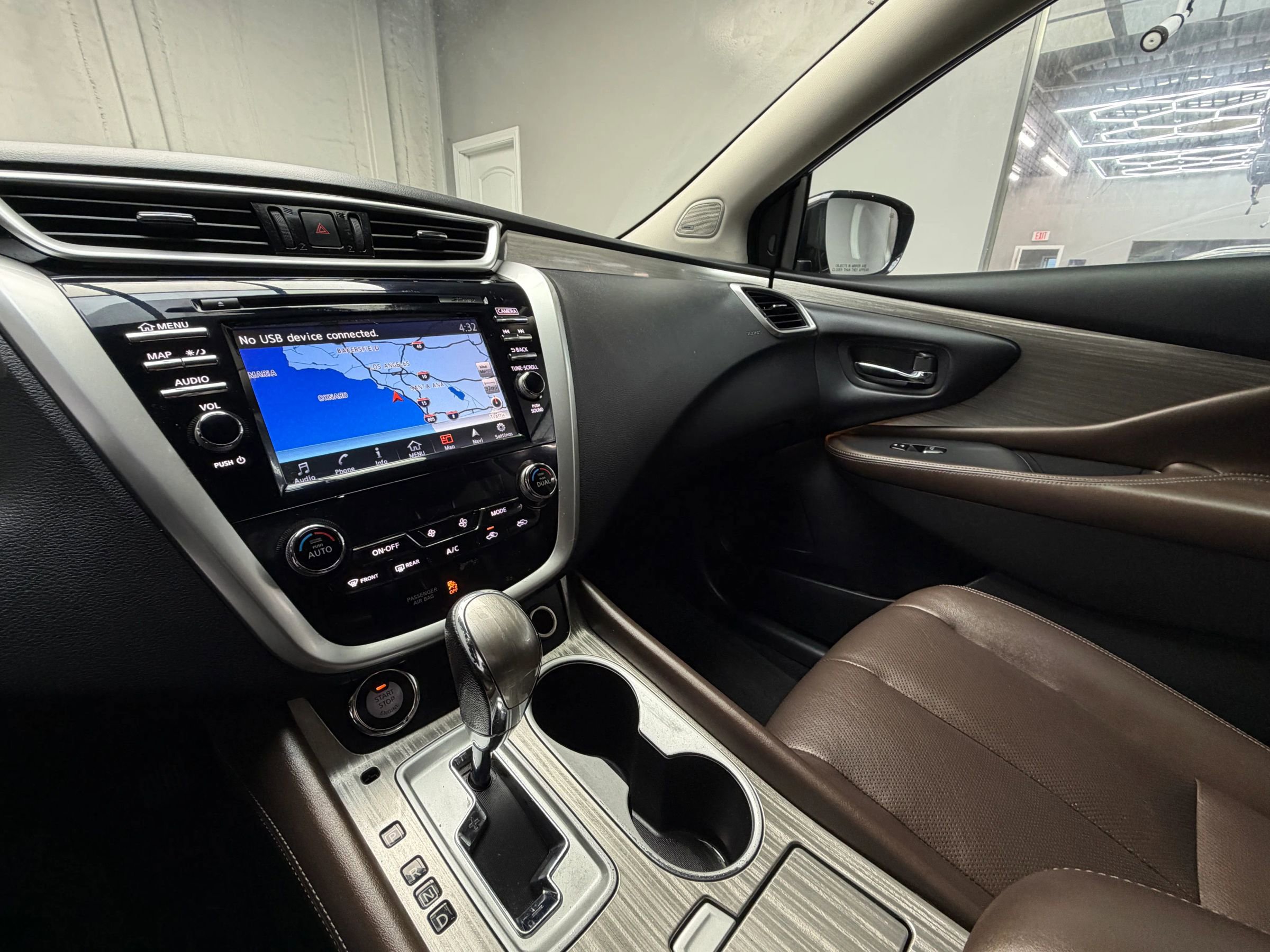 Used 2015 Nissan Murano SL w/ SL Technology Package image 42