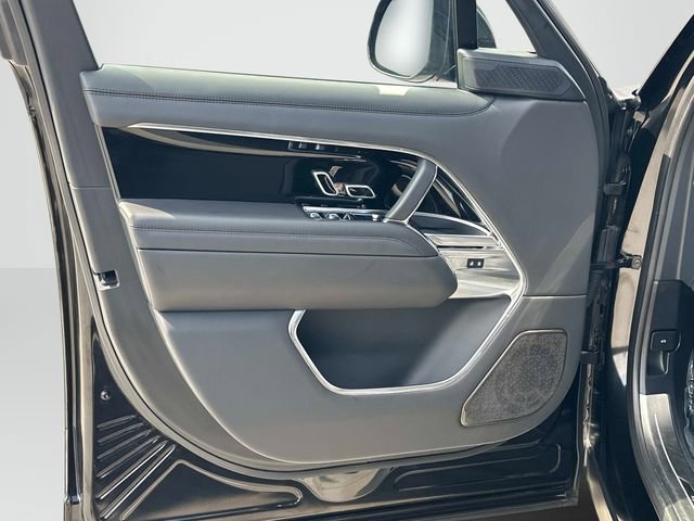 Used 2024 Land Rover Range Rover Autobiography image 13