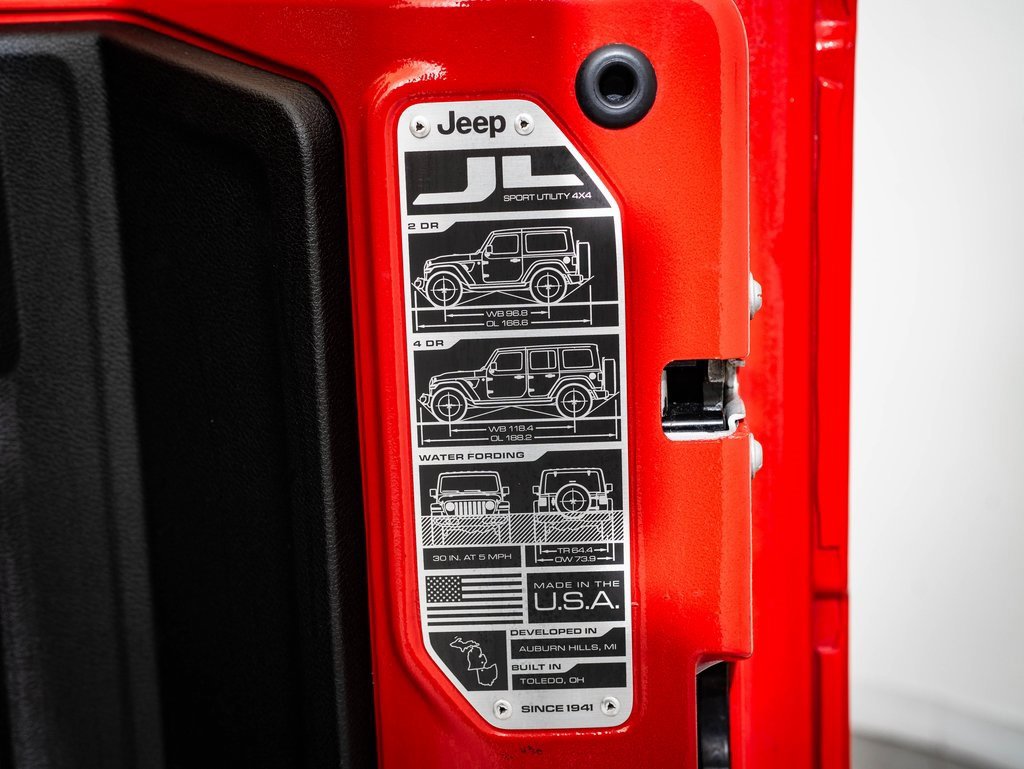 Used 2020 Jeep Wrangler Unlimited Sahara image 20