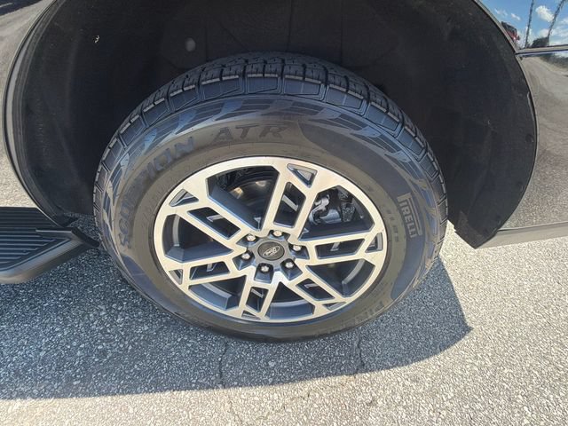 Used 2025 Ford Expedition Active AWD/4WD image 20