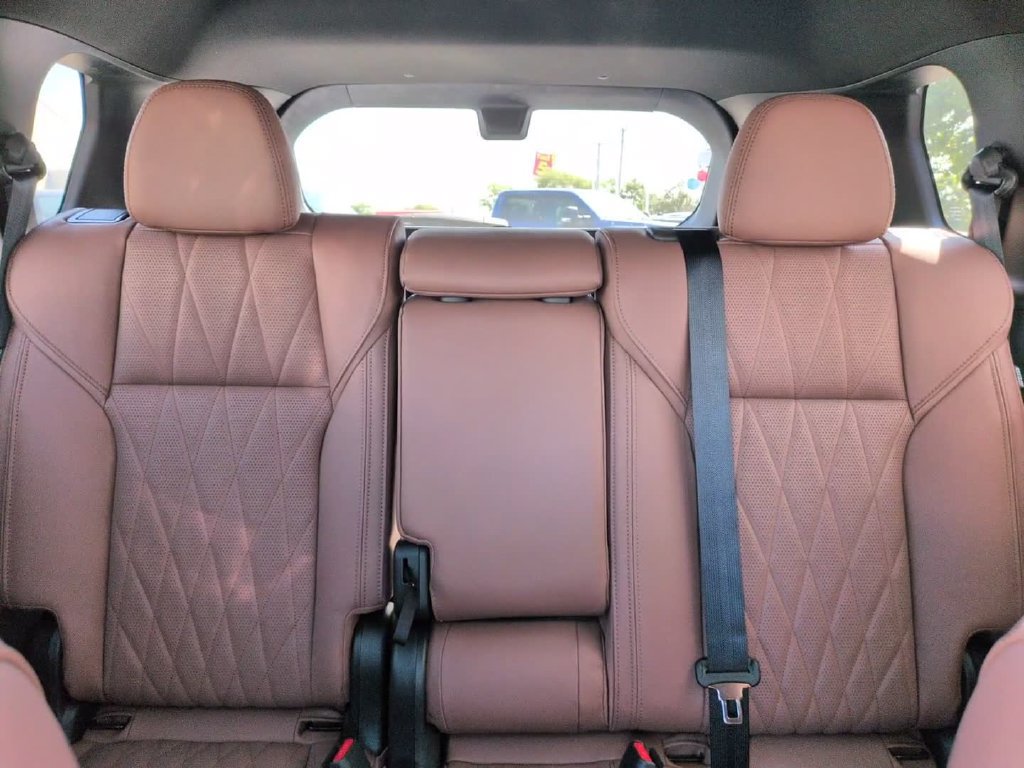 New 2026 Mitsubishi Outlander SEL FWD image 27