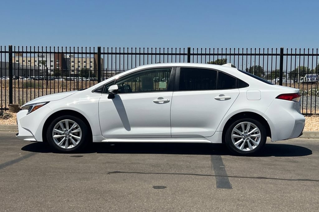 Certified 2026 Toyota Corolla LE w/ LE Premium Package FWD image 9