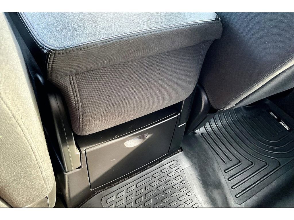 Used 2011 Chevrolet Silverado 3500 LT w/ Interior Plus Package image 11