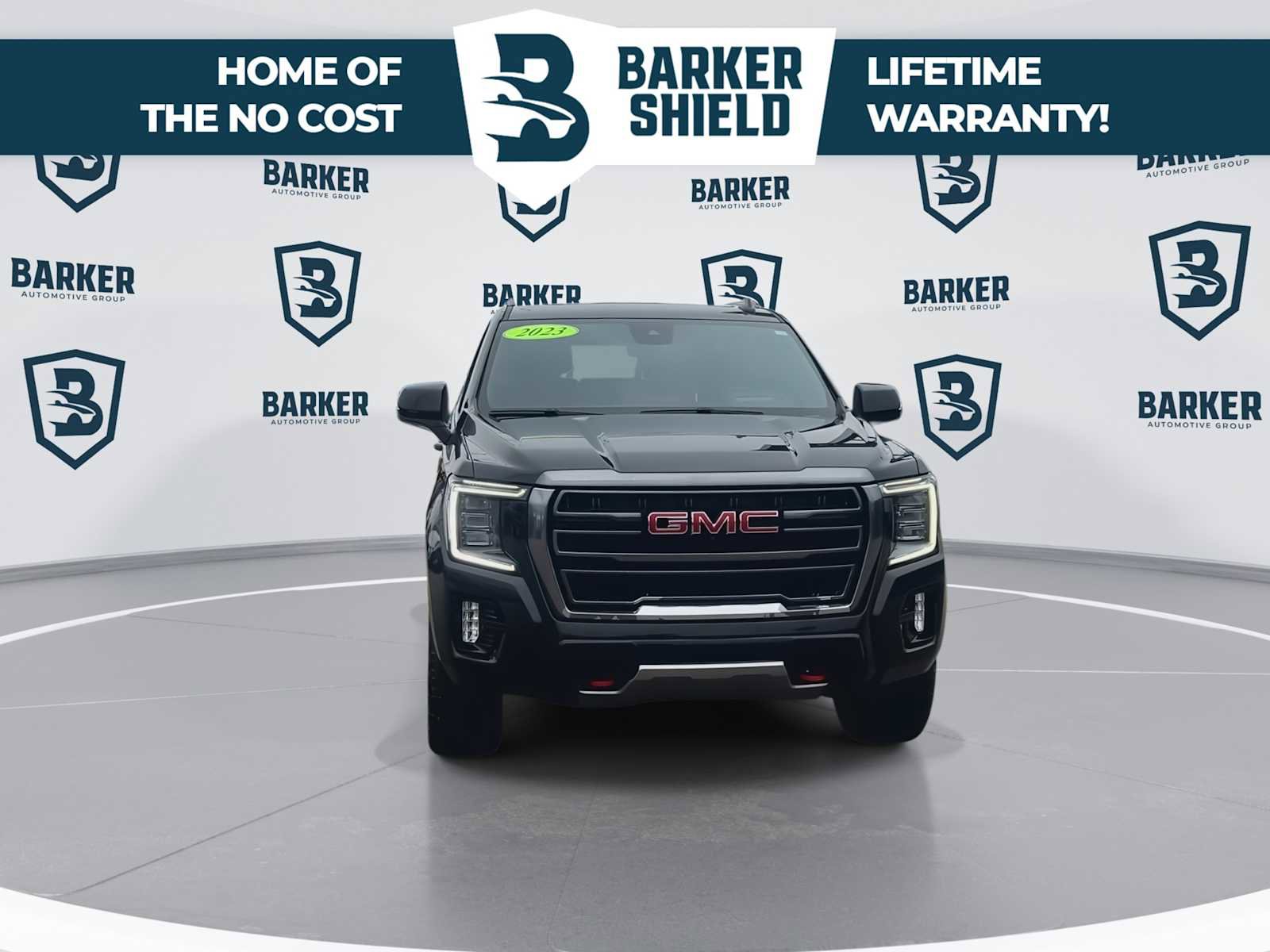 Used 2023 GMC Yukon AT4 w/ AT4 Premium Package AWD/4WD image 4