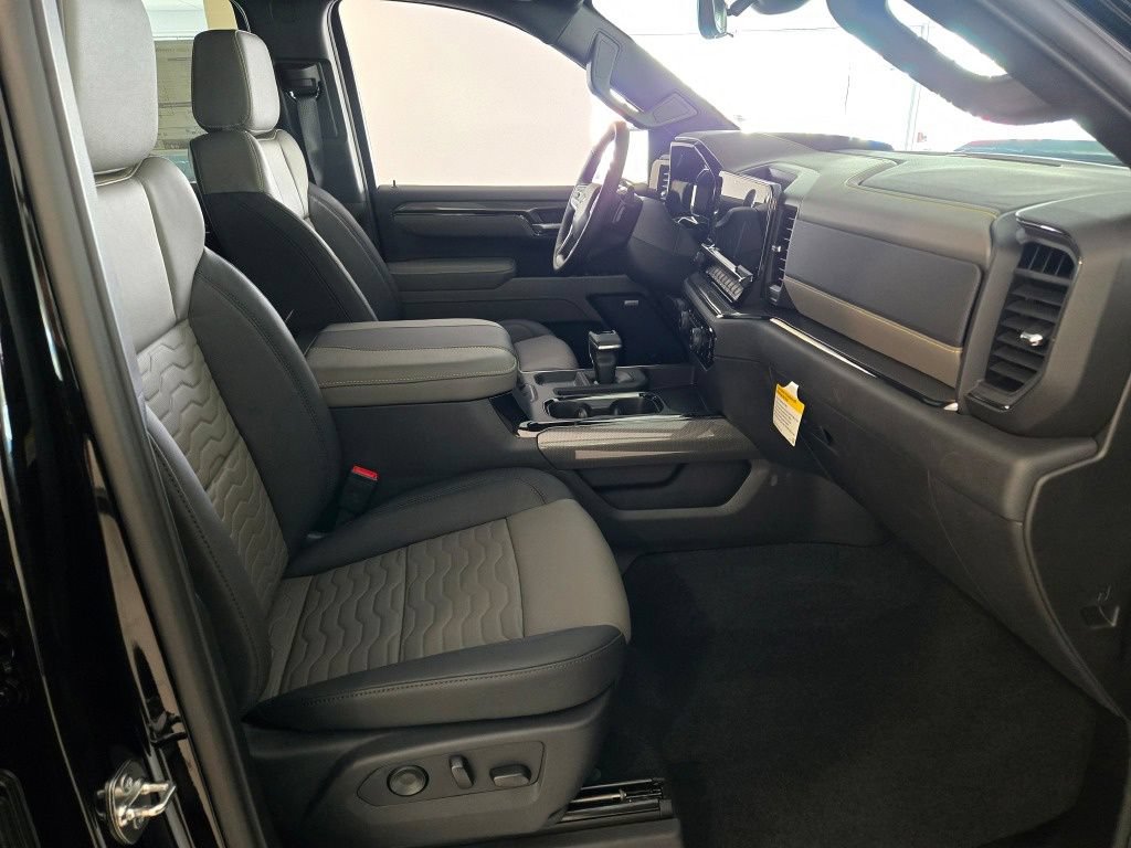 New 2026 Chevrolet Silverado 1500 ZR2 AWD/4WD image 7