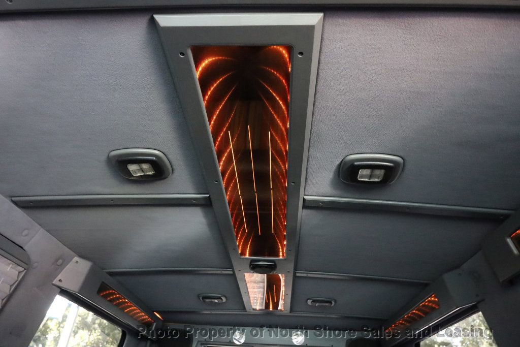 Used 1998 Dodge B1500 image 6