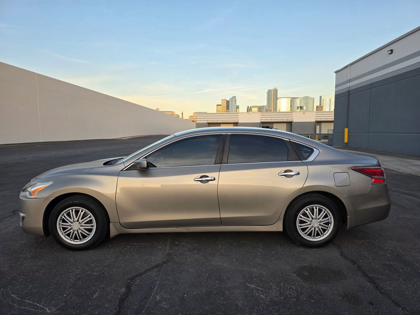 Used 2015 Nissan Altima 2.5 S w/ Power Driver Seat Package FWD image 8