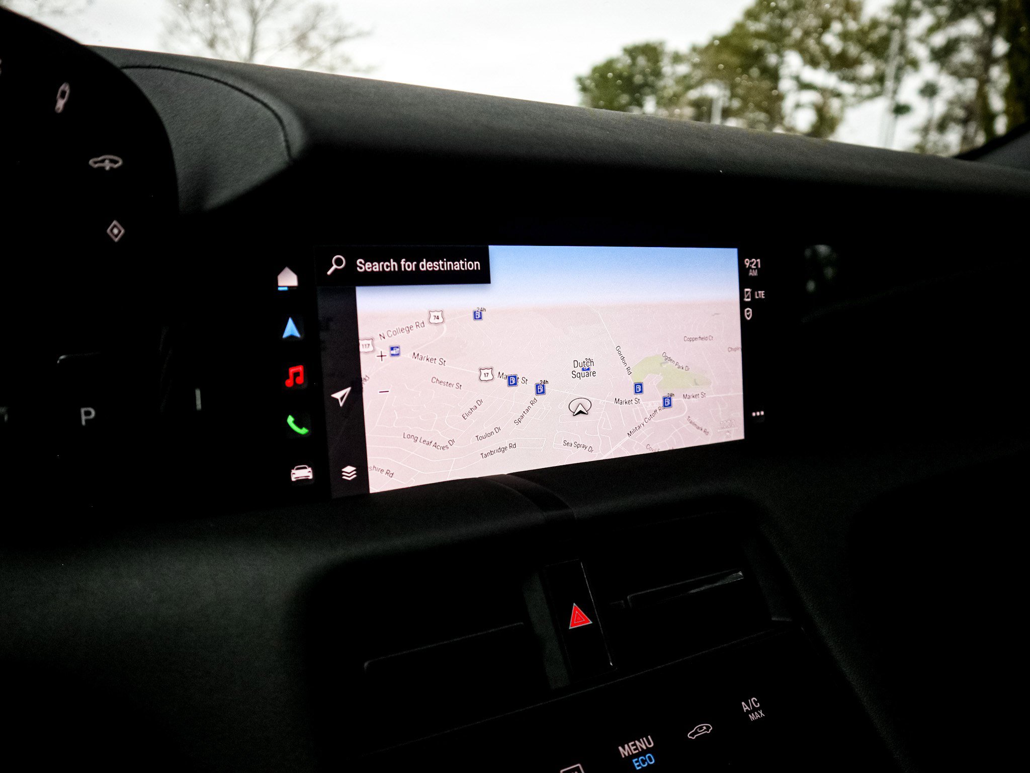 Used 2023 Porsche Taycan 4S image 24