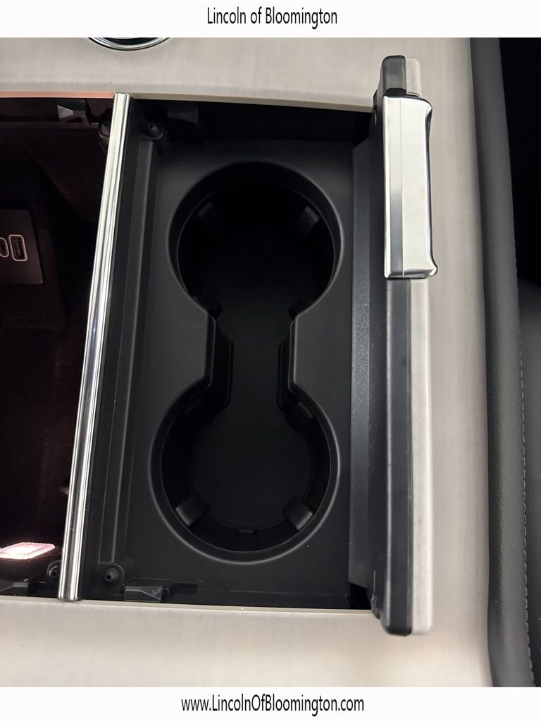 New 2025 Lincoln Navigator L Reserve w/ Jet Appearance Package image 50