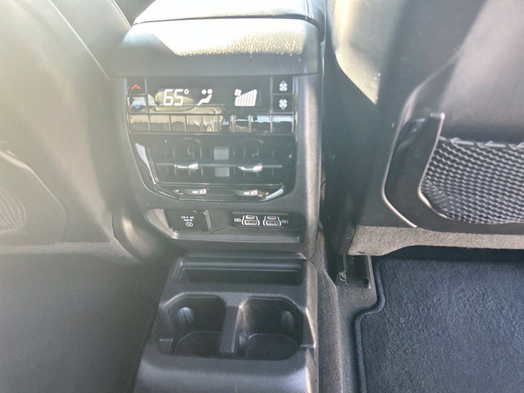 Used 2023 Jeep Grand Cherokee L Laredo AWD/4WD image 28