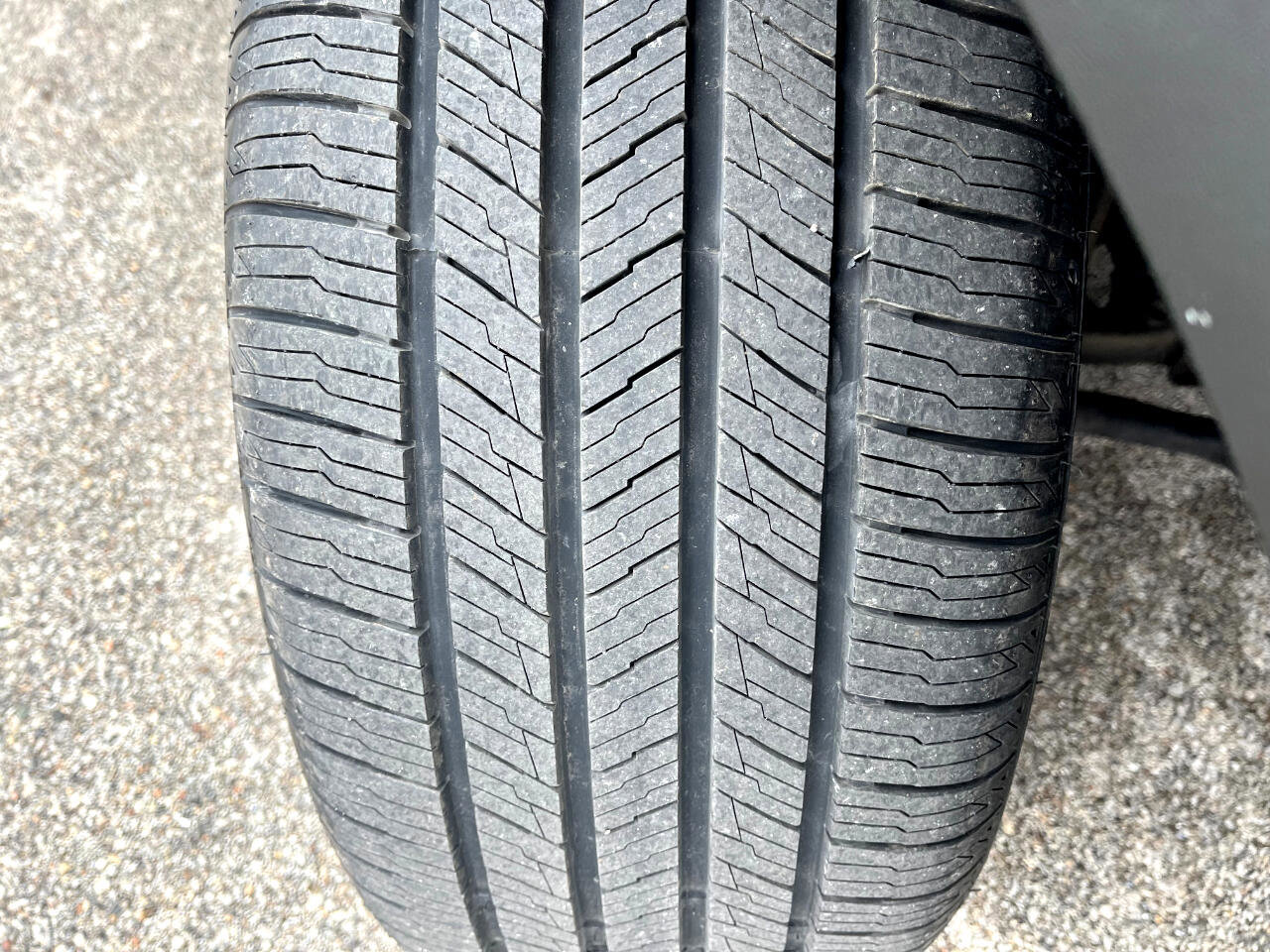 Used 2015 Volkswagen Touareg TDI image 36