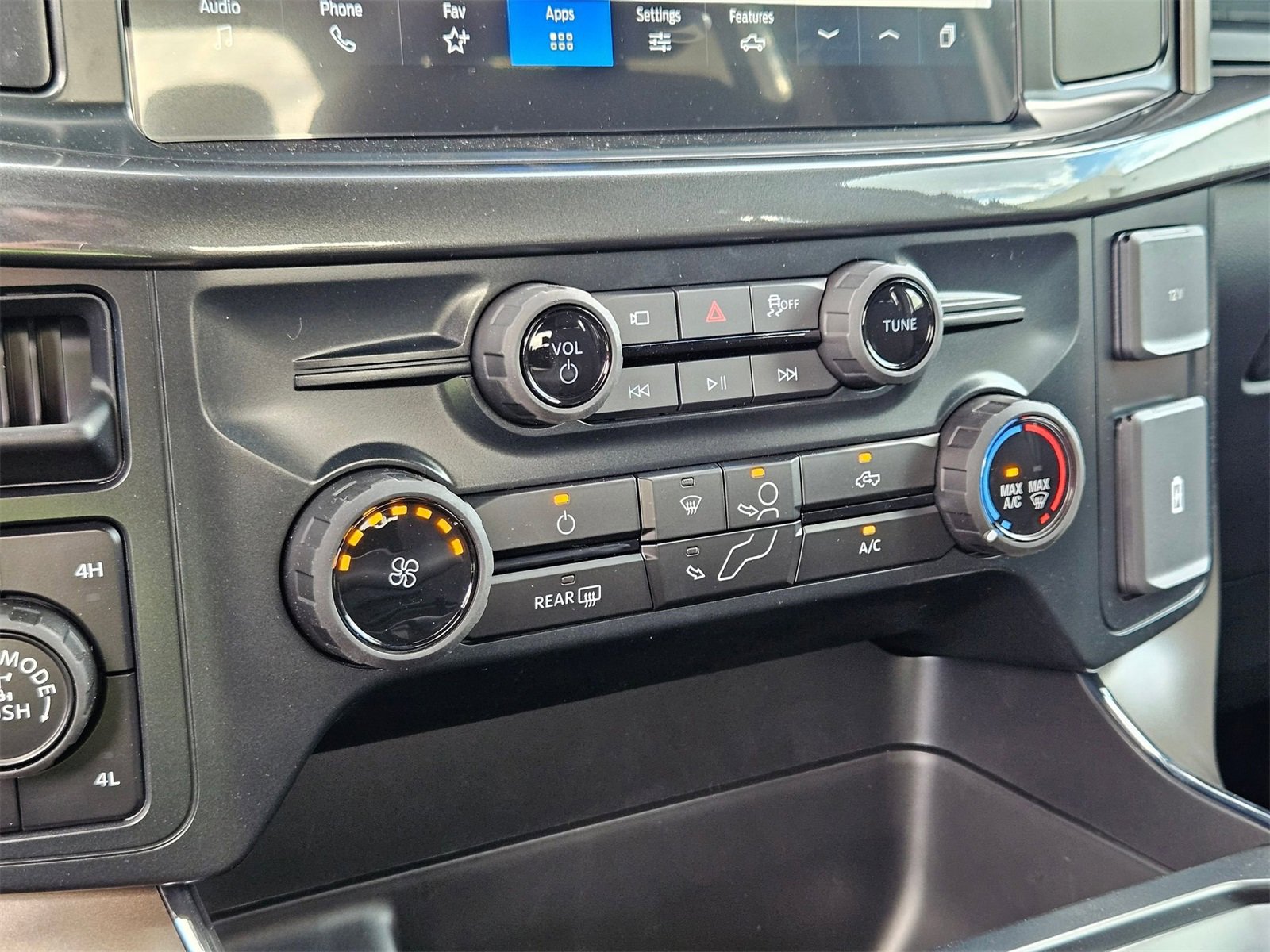 New 2025 Ford F150 STX w/ Equipment Group 201A FX4 image 15