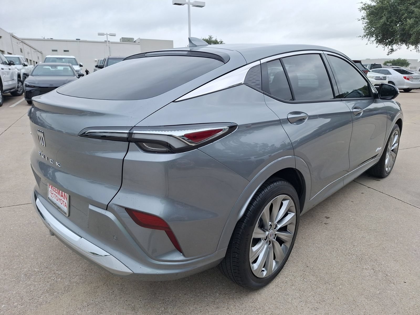 Used 2025 Buick Envista Avenir FWD image 6