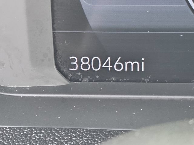 Used 2023 Chevrolet Bolt LT w/ Infotainment Package FWD image 29