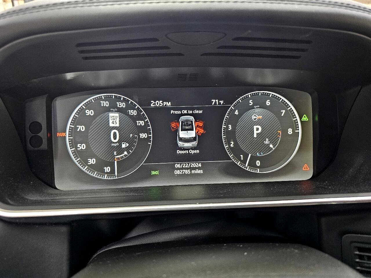 Used 2017 Land Rover Range Rover Sport SVR image 33