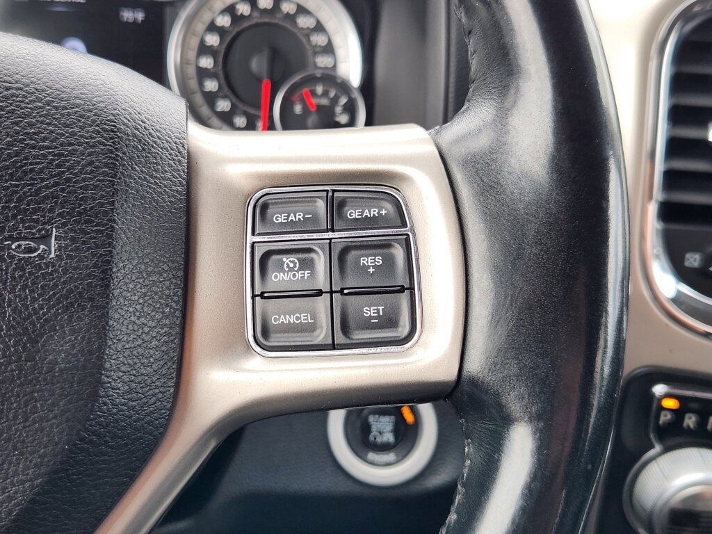 Used 2015 RAM 1500 Laramie w/ Convenience Group AWD/4WD image 19