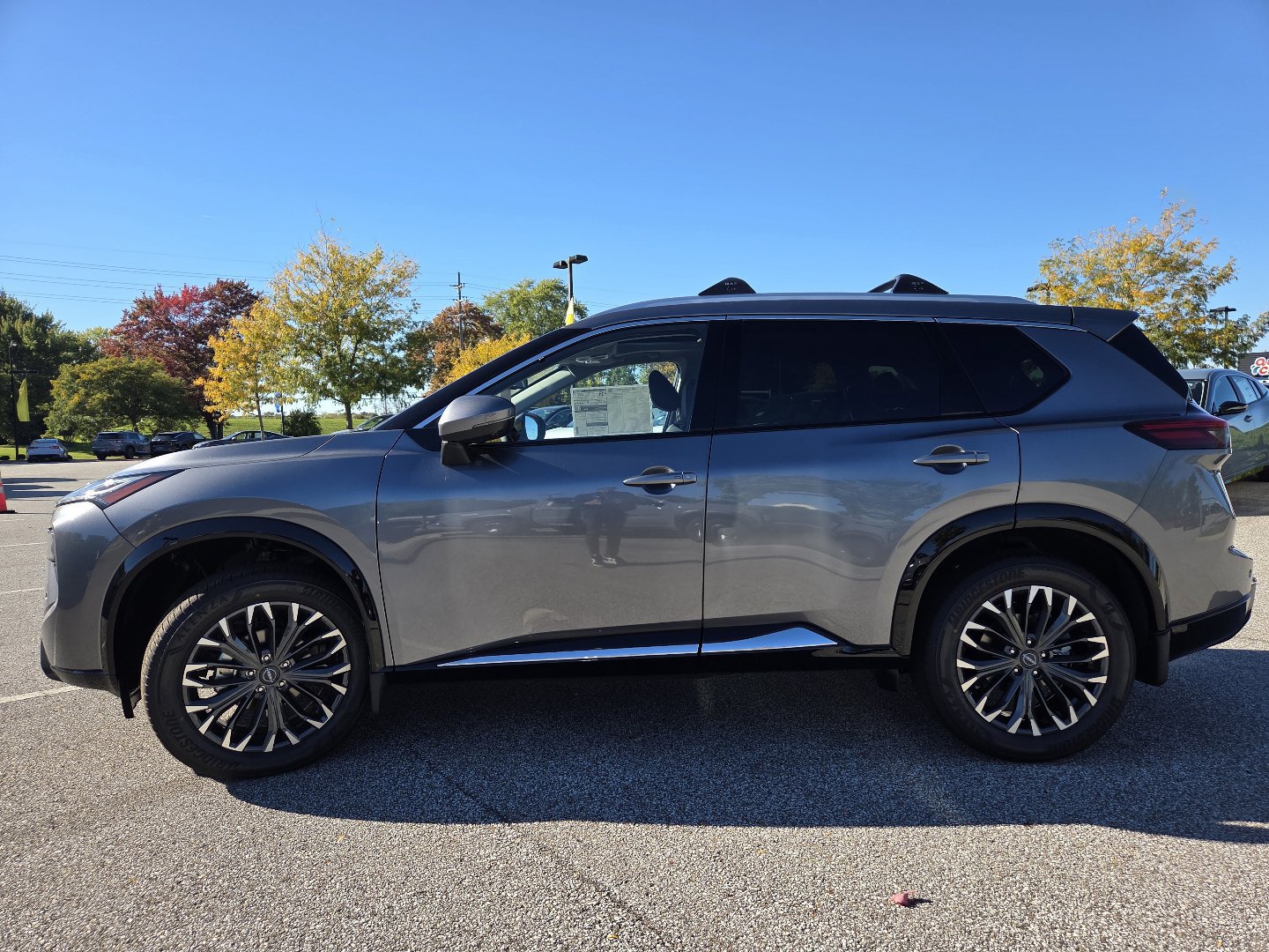 New 2026 Nissan Rogue Platinum AWD/4WD image 17