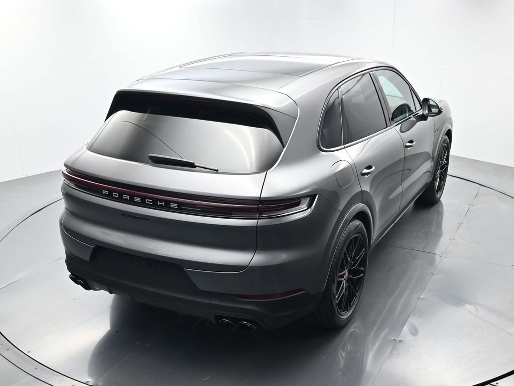 Certified 2026 Porsche Cayenne E-Hybrid AWD/4WD image 38