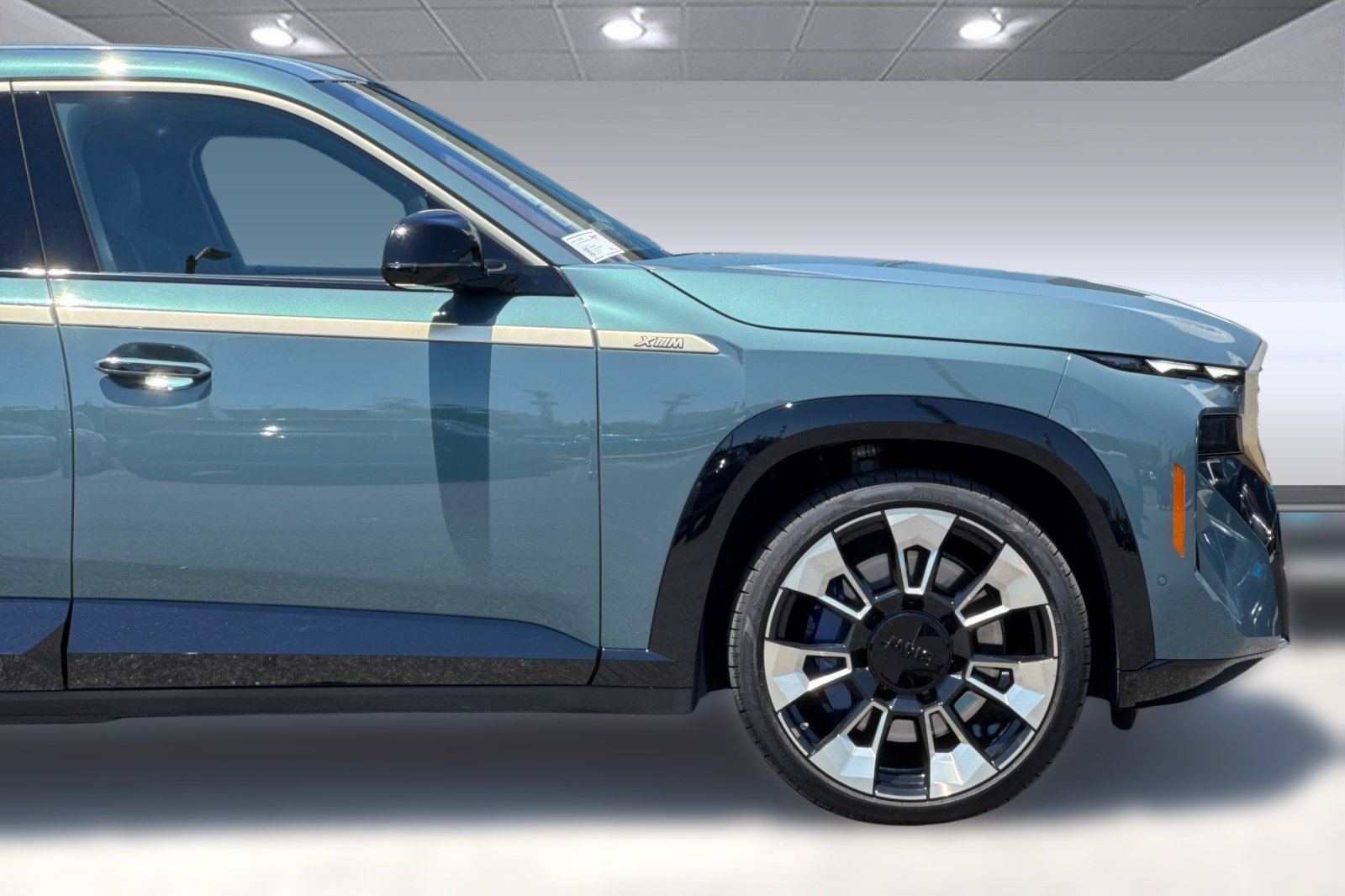 Used 2023 BMW XM AWD/4WD image 35