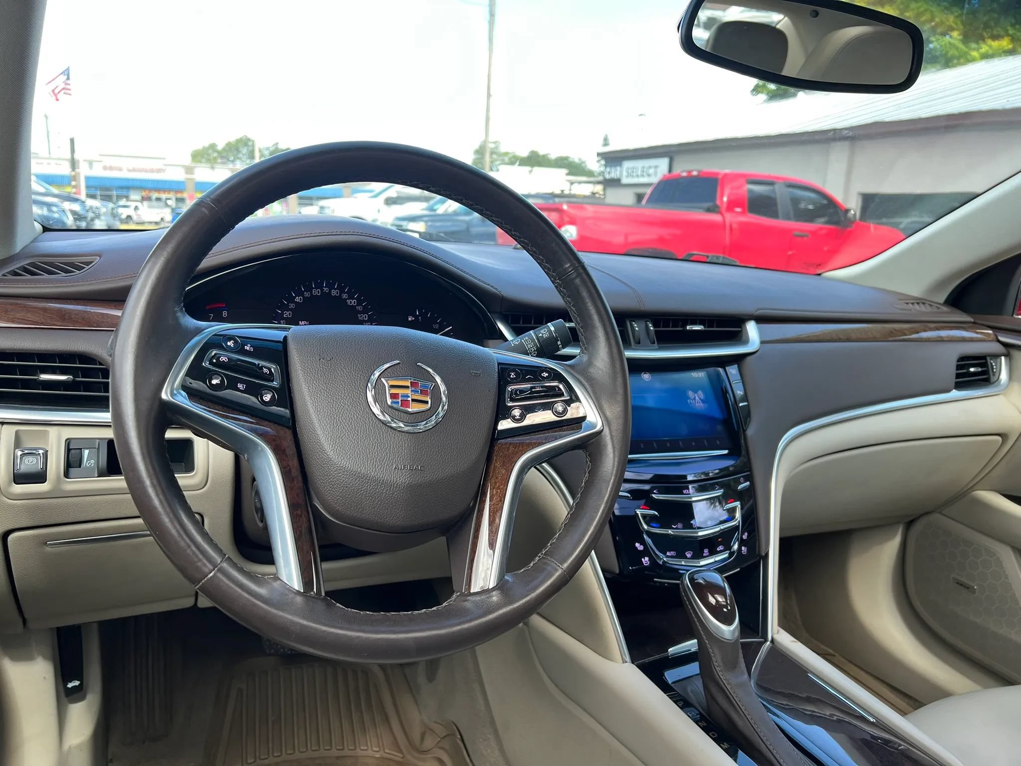 Used 2013 Cadillac XTS Luxury FWD image 14