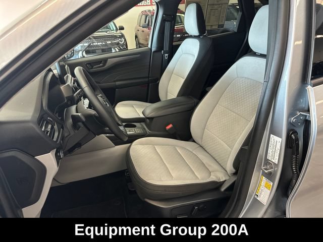 Used 2024 Ford Escape Active AWD/4WD image 4