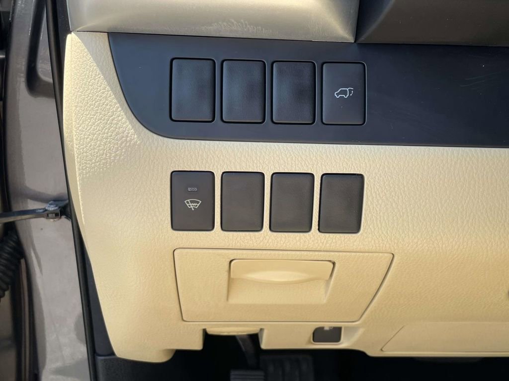 Used 2014 Toyota Highlander Plus AWD/4WD image 20