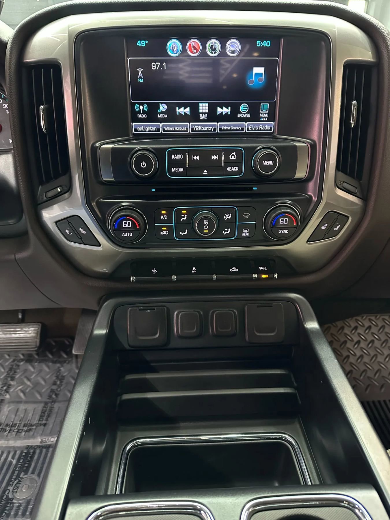 Used 2017 Chevrolet Silverado 1500 LT w/ All Star Edition image 16