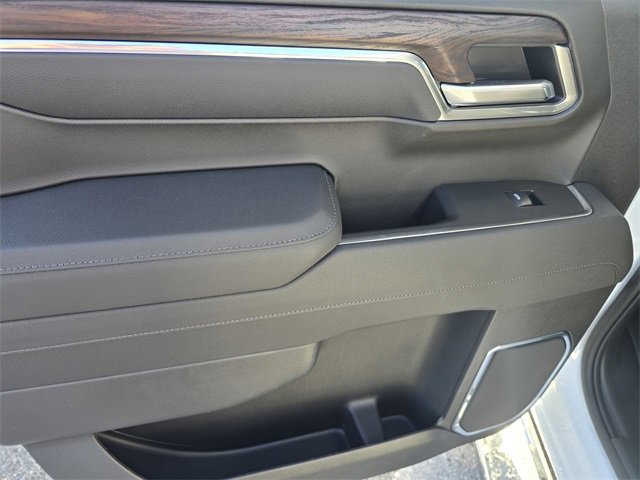 New 2026 GMC Sierra 1500 SLT image 11