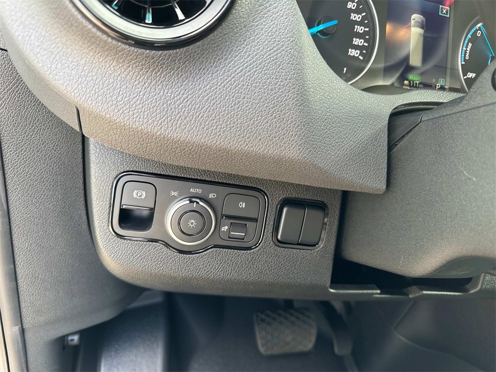 New 2024 Mercedes-Benz eSprinter 170 Cargo image 28