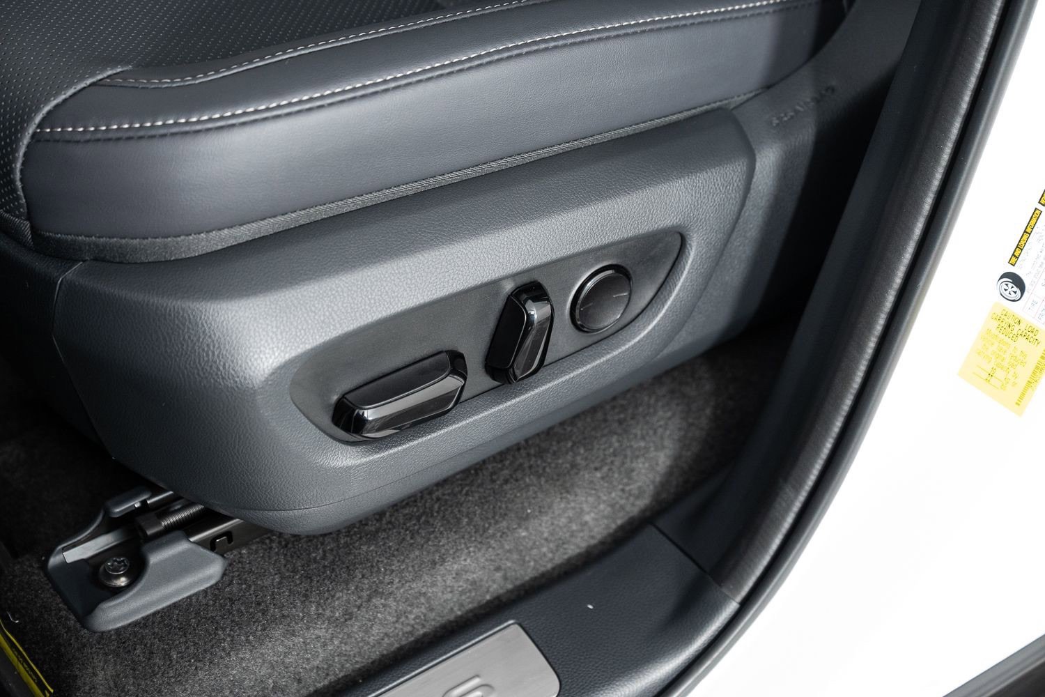 Used 2026 Lexus GX 550 w/ Accessory Package (2T) AWD/4WD image 16