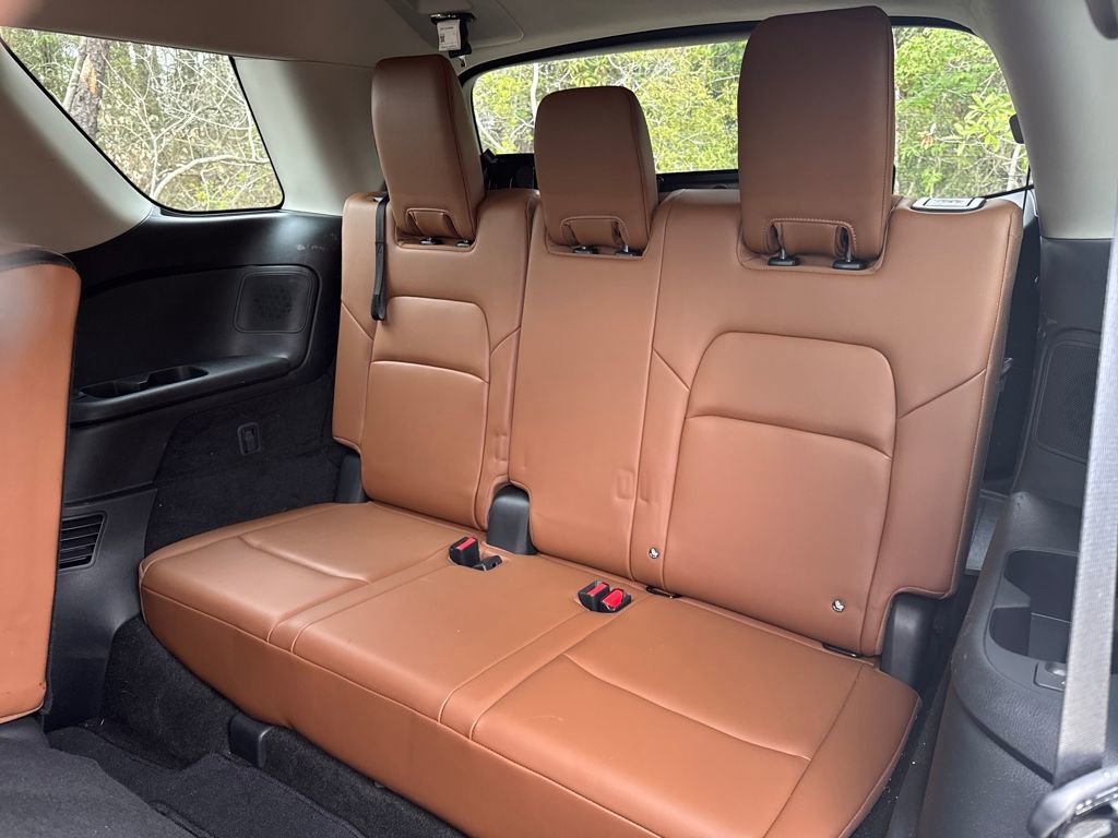 Used 2024 Nissan Pathfinder Platinum w/ Cargo Package image 33