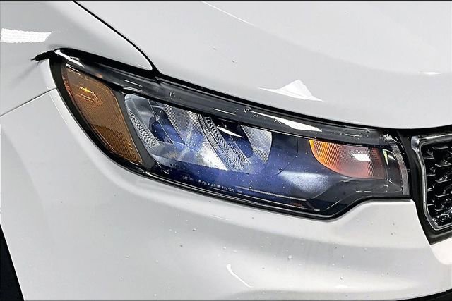 Used 2024 Jeep Compass Latitude image 29