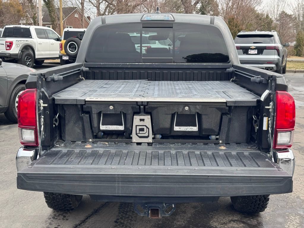 Used 2019 Toyota Tacoma TRD Off-Road image 37
