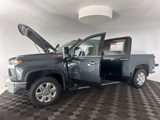 Used 2020 Chevrolet Silverado 2500 LTZ w/ LTZ Premium Package image 12