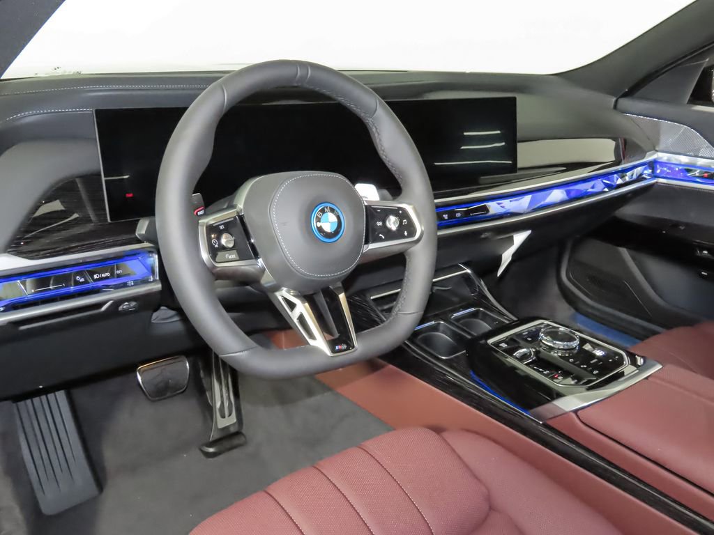 New 2025 BMW 750e xDrive image 12