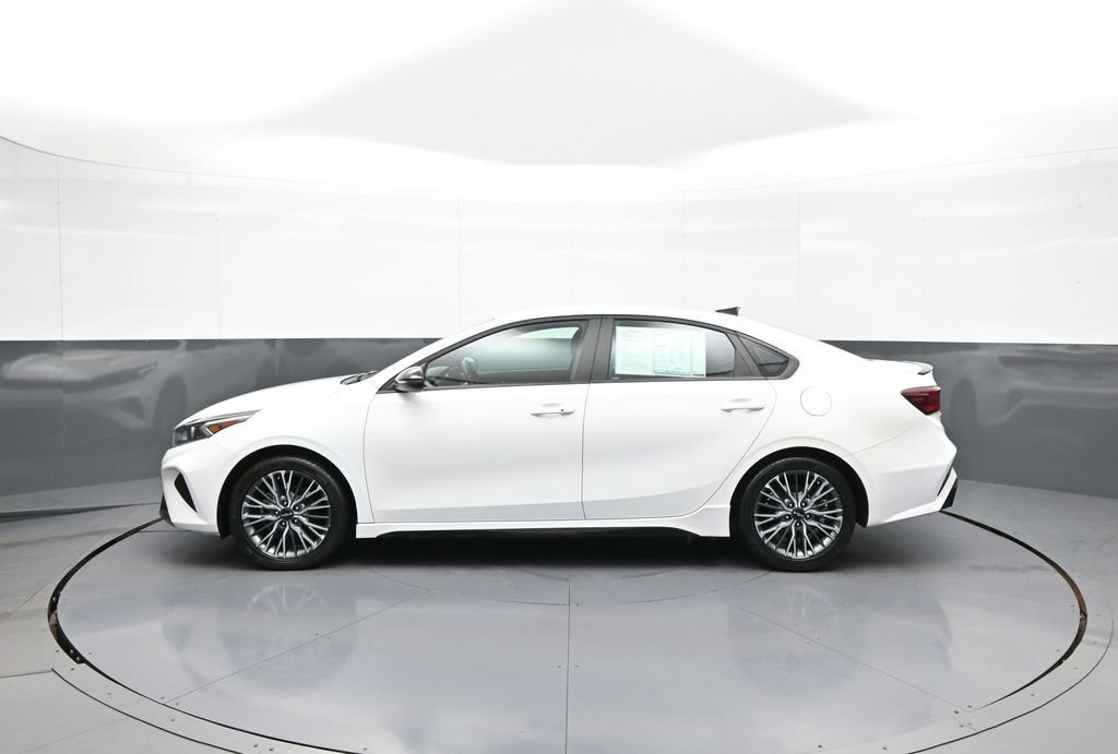 Certified 2024 Kia Forte GT-Line FWD image 9