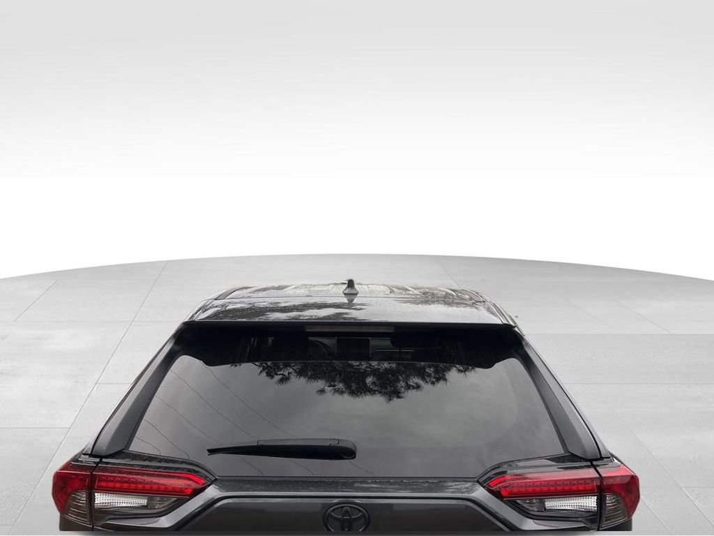 Used 2024 Toyota RAV4 LE image 6