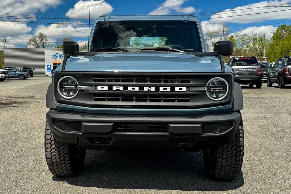 New 2025 Ford Bronco 4-Door w/ Sasquatch Package AWD/4WD image 8