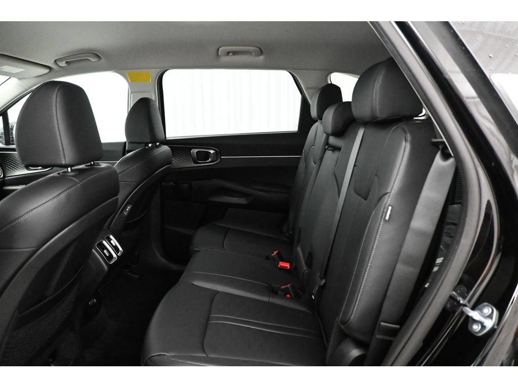 New 2026 Kia Sorento EX FWD image 12