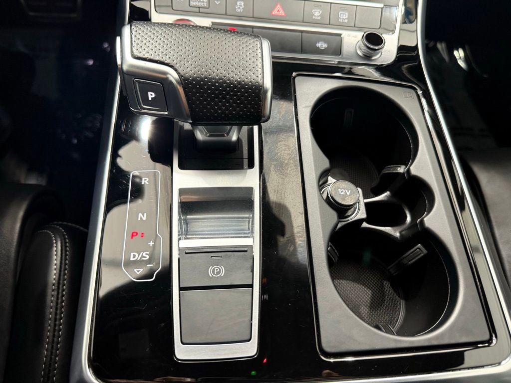 Used 2021 Audi SQ7 Premium Plus w/ Driver Assistance Package image 43