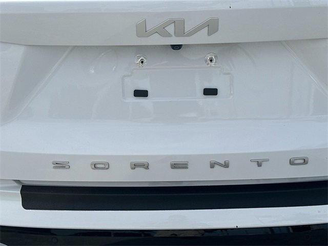 Used 2022 Kia Sorento EX w/ Panoramic Sunroof Package image 8