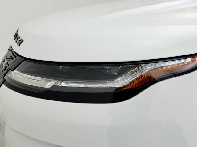 New 2025 Land Rover Range Rover Evoque S image 31